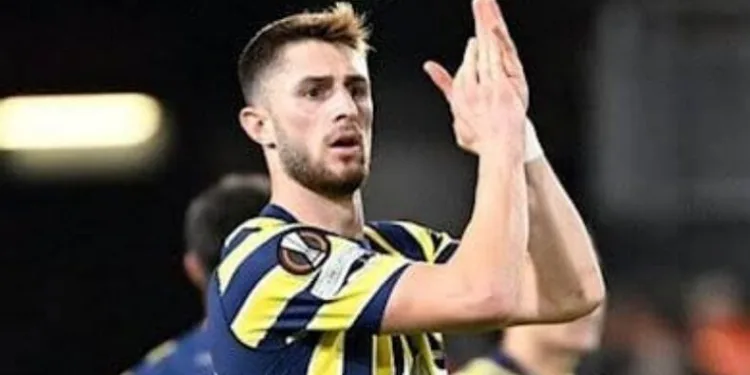 İsmail Yüksek Fenerbahçe’yi bırakmayacak