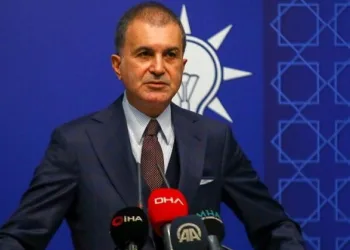 Ömer Çelik: “Ateşkes demeyen bu cinayete ortaktır”