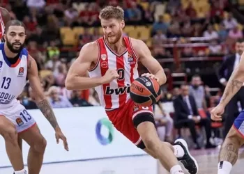 Anadolu Efes, Olympiakos’a 75-57 mağlup oldu