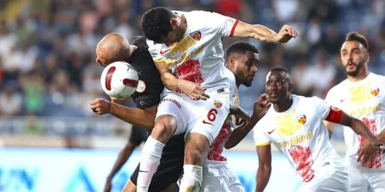 Kayserispor deplasmanda ilk kez kazandı