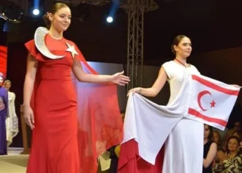 Lefkoşa’da “Beylikten Cumhuriyete Anadolu kıyafetleri ” defilesi