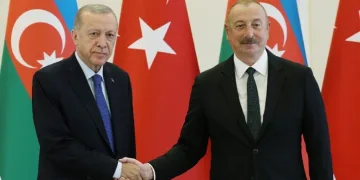 Aliyev’den Cumhurbaşkanı Erdoğan’a 100. yıl tebriği