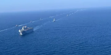 Boğaz’da 100 savaş gemisiyle geçit töreni yapılacak