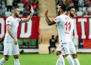 Antalyaspor evinde hata yapmadı