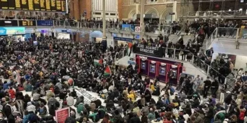 Londra’da Gazze için oturma eylemi