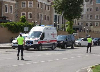 Valilik yakınlarında bomba paniği