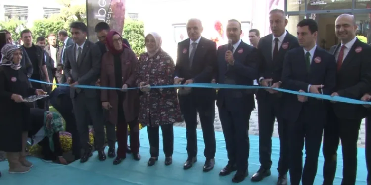 ‘Cube Ümraniye Uydu Kuluçka Merkezi’ açıldı