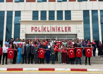 Çan Devlet Hastanesi Kırmızı-Beyaza büründü