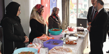 “Gazze’ye hayır panayırı” açıldı