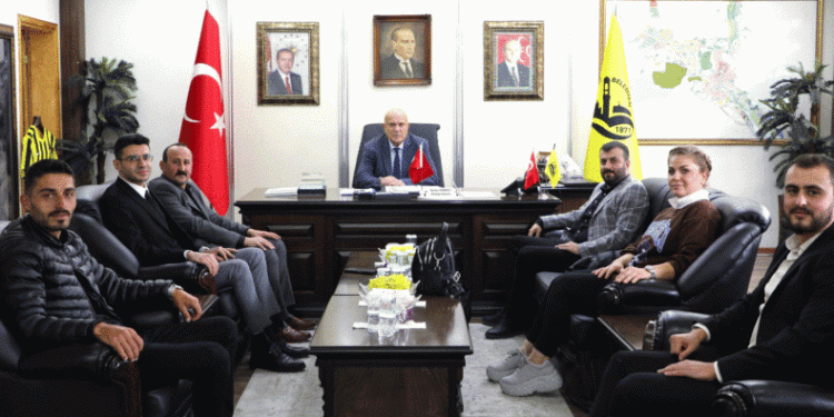 MHP’den Pekmezci’ye ziyaret
