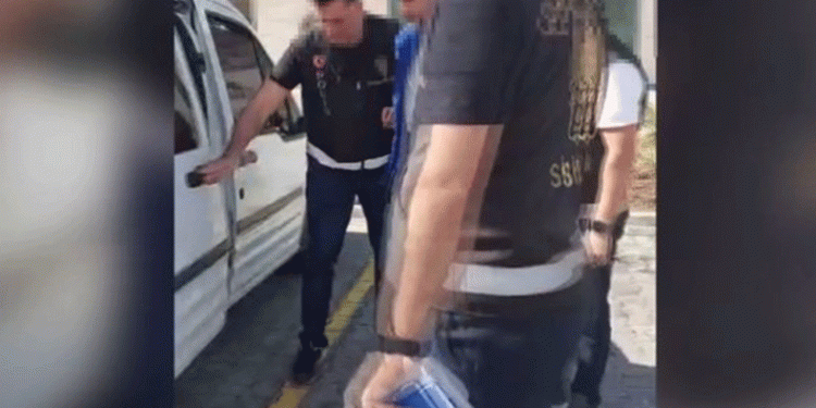 Antrenör, cinsel istismardan gözaltında