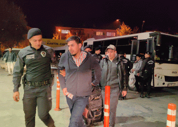 İnegöl’de 20 kaçak göçmen yakalandı