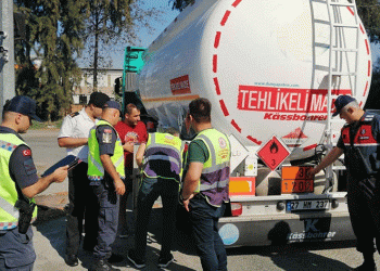 Ağır tonajlı araçlar denetlendi