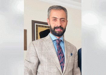 ABB kolları sıvıyor