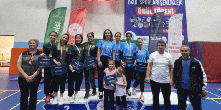 BUSKİ sahada ve masada iddialı