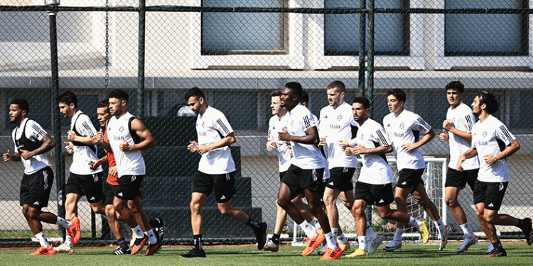 Beşiktaş’ta derbi mesaisi başladı