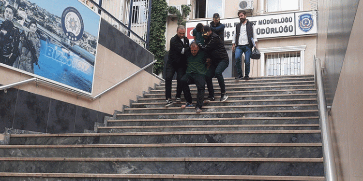 Hırsızlık yapan 2 şüpheli yakalandı