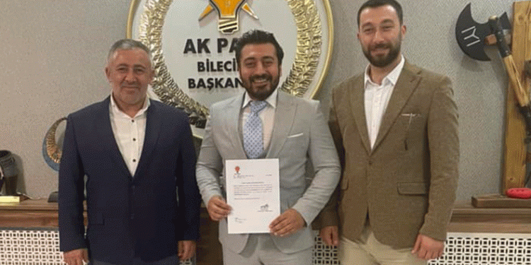 AK Parti’de bayrak değişimi
