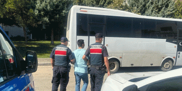 FETÖ firarisini jandarma yakaladı