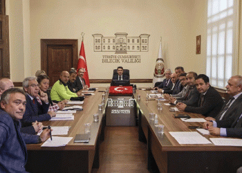 Trafik sorununu çözmek için toplandılar