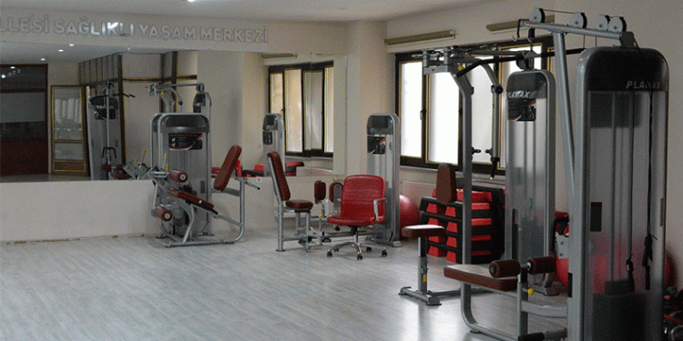 Bozüyük, spor salonlarını halka açıyor