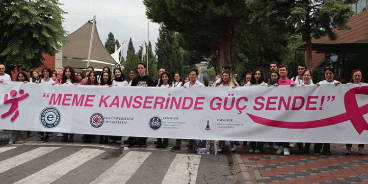 Meme kanserine karşı farkındalık yürüyüşü