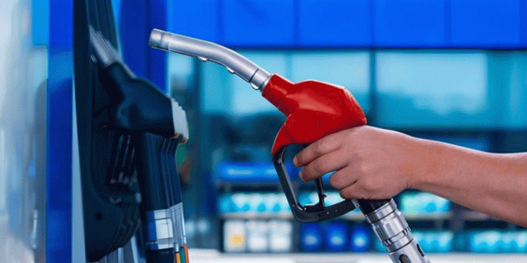 Benzine zam kapıda