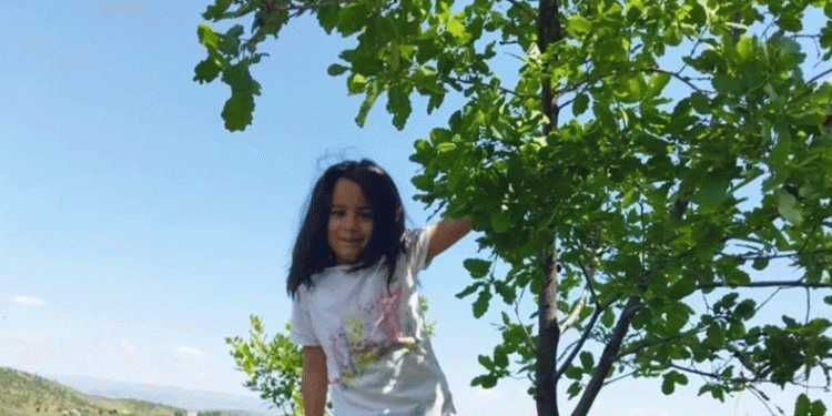 Mersin’de küçük kızın esrarengiz ölümü