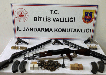 Tatvan’da silah ve mühimmat ele geçirildi