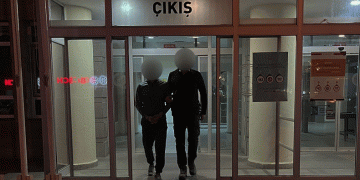 Üç evden hırsızlık yaptı, sonunda yakalandı