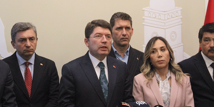 Tunç: “İsrail anlaşmaları çöpe atıyor”