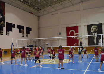 Kış spor okullarına kayıtlar sürüyor