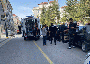 Okuldan çıkan çocuğa motosiklet çarptı
