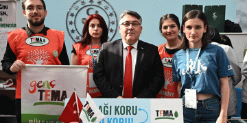 Özölçer, Öğrenci Toplukları Tanıtım Günleri’ne katıldı