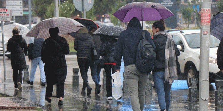 Samsun’da sağanak etkili oldu