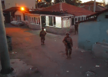Tekirdağ’da şafak operasyonu