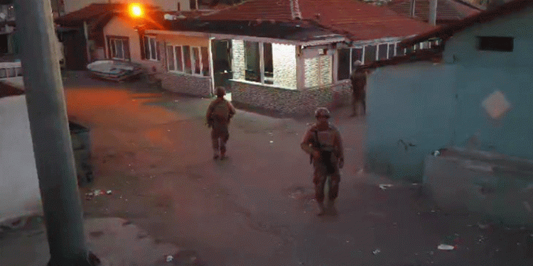 Tekirdağ’da şafak operasyonu