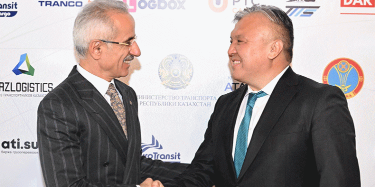 Uraloğlu, Karabayev ile bir araya geldi