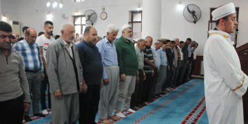 Filistin için gıyabi cenaze namazı kılındı
