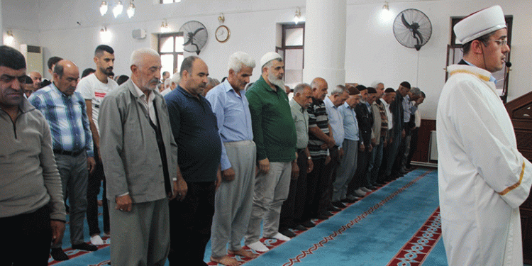 Filistin için gıyabi cenaze namazı kılındı