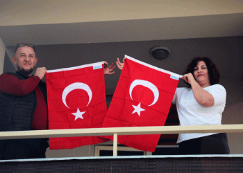 Muğla 20 Bin Türk bayrağı dağıttı
