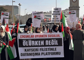 Kayseri’de Filistin için oturma eylemi