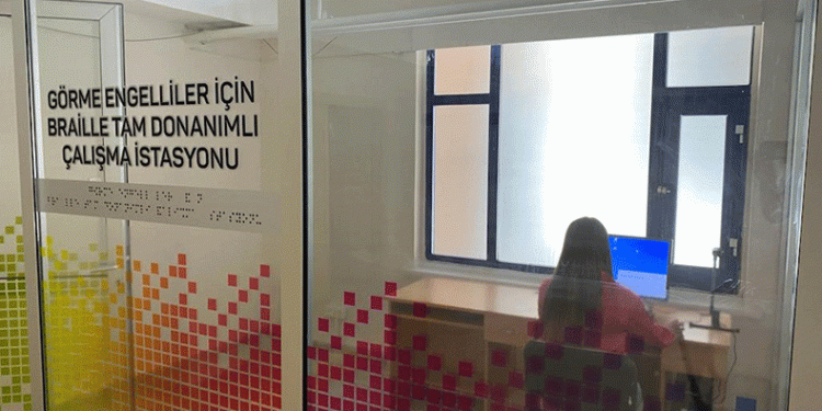 Görme engelli öğrenciler için çalışma odası