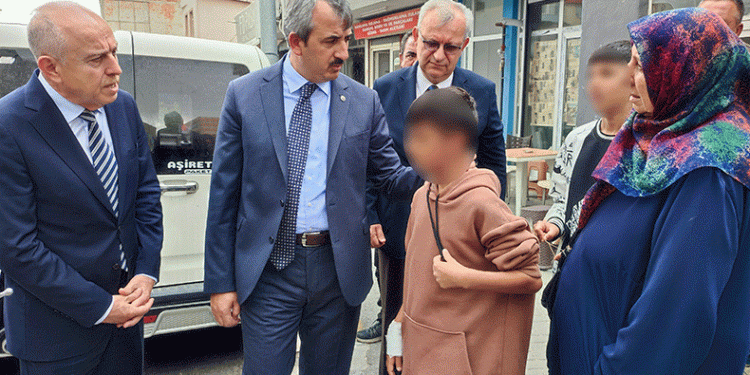 Vali Sezer’den öğrencilere jest