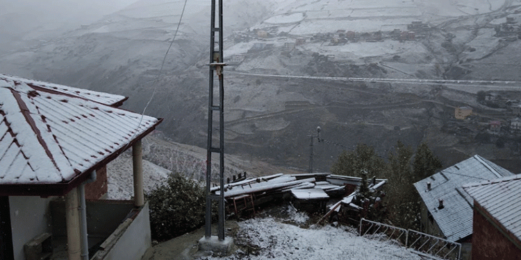 Anzer Yaylası beyaza büründü
