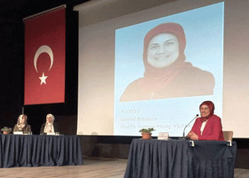 Mezun olduğu okulun öğrencileri ile buluştu