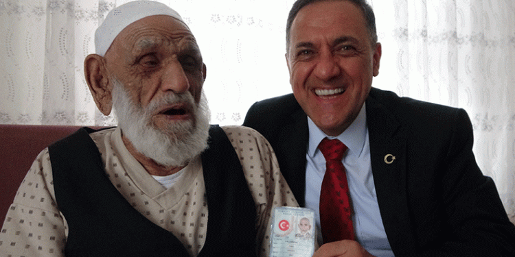 Asırlık çınarlar unutulmadı