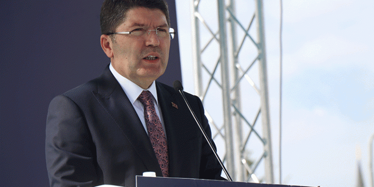“Hedefimiz darbe anayasasından kurtulmak”