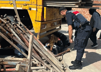 Vinçten zemine çakılan işçi hayatını kaybetti