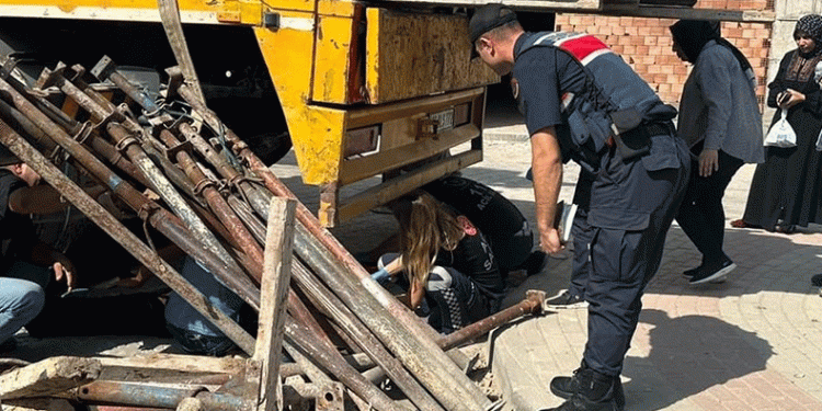 Vinçten zemine çakılan işçi hayatını kaybetti